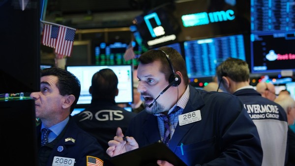 Giới đầu tư vẫn đang bán cổ phiếu mạnh hơn